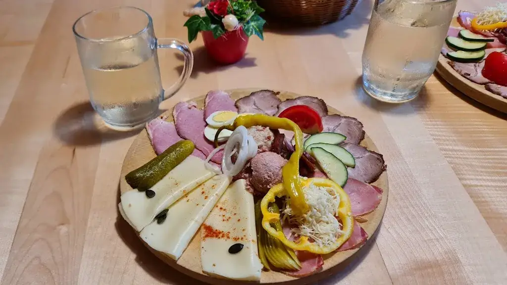 Thermenschenke u Buschenschank Laller_Bad Radkersburg_slider_image_3