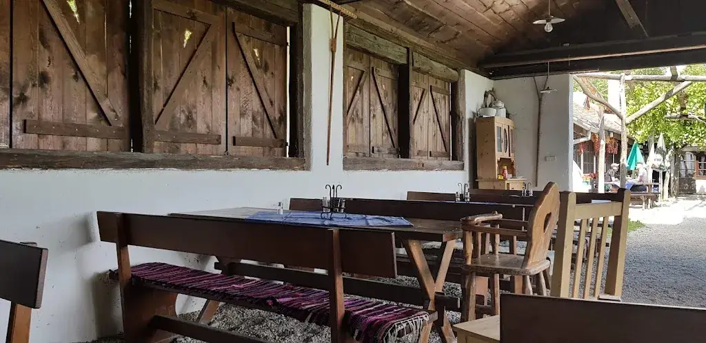 Határmenti Vigadó_Rechnitz_slider_image_1