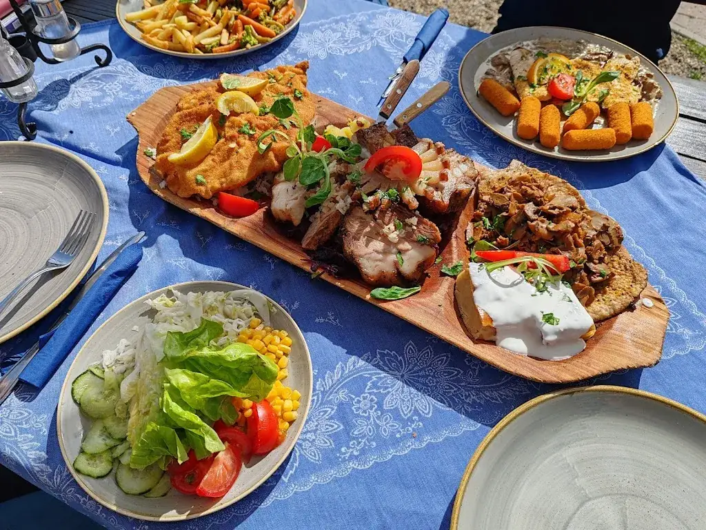 Határmenti Vigadó_Rechnitz_slider_image_2