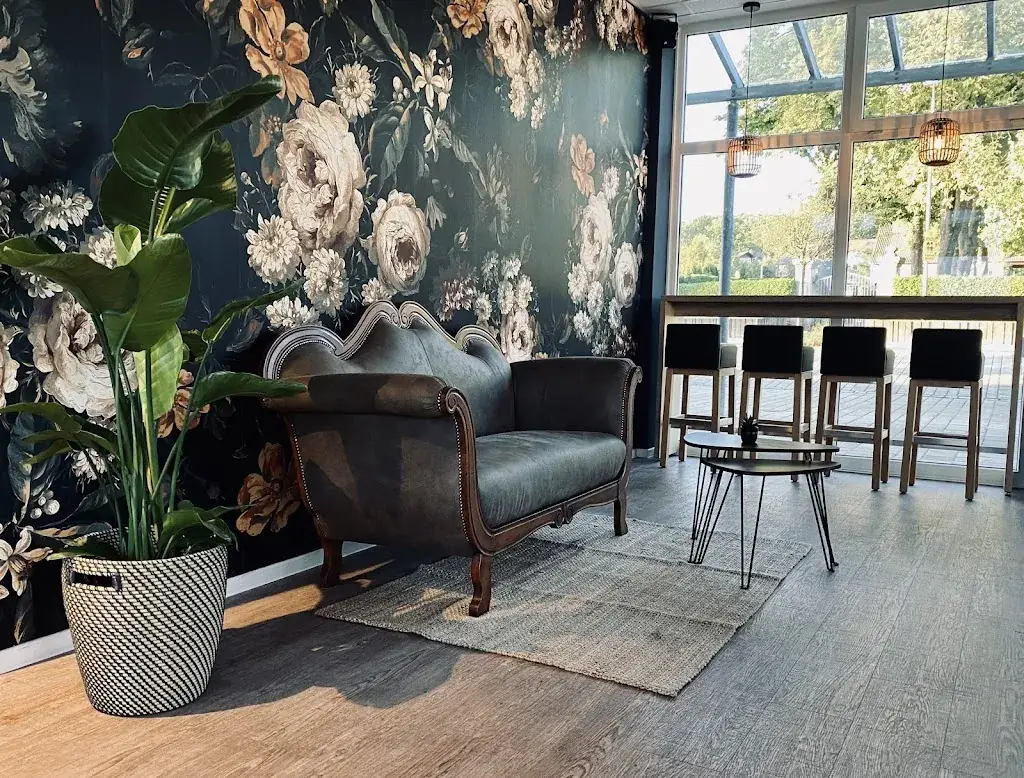 Café & Tagesbar kleine Auszeit restaurant à Ebersdorf