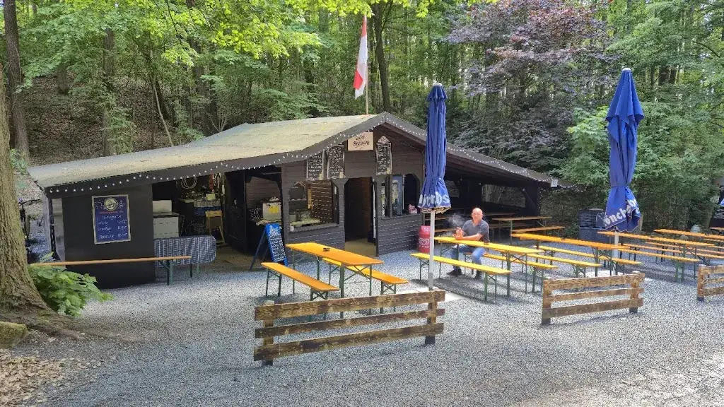 Martin Salamon_Kempfenhütte_Ebersdorf_review