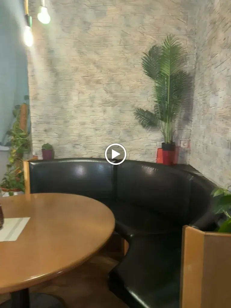 GIANNIS_Ehrenhausen_slider_image_2