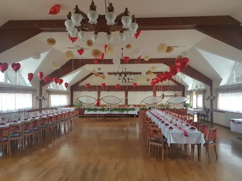 Gasthaus Lecker ristorante a Empersdorf