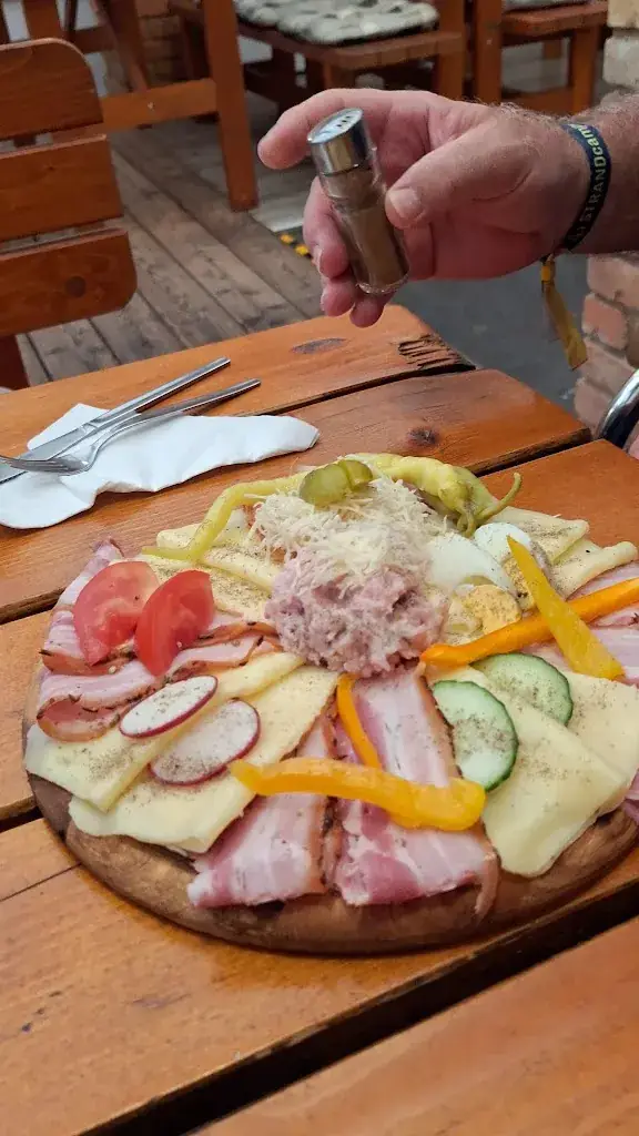 Laterndlkeller_Podersdorf am See_slider_image_2