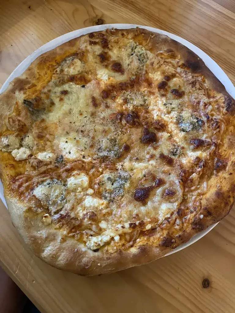 Margareta Ceresnova_Pizzeria Dawerna_Podersdorf am See_review