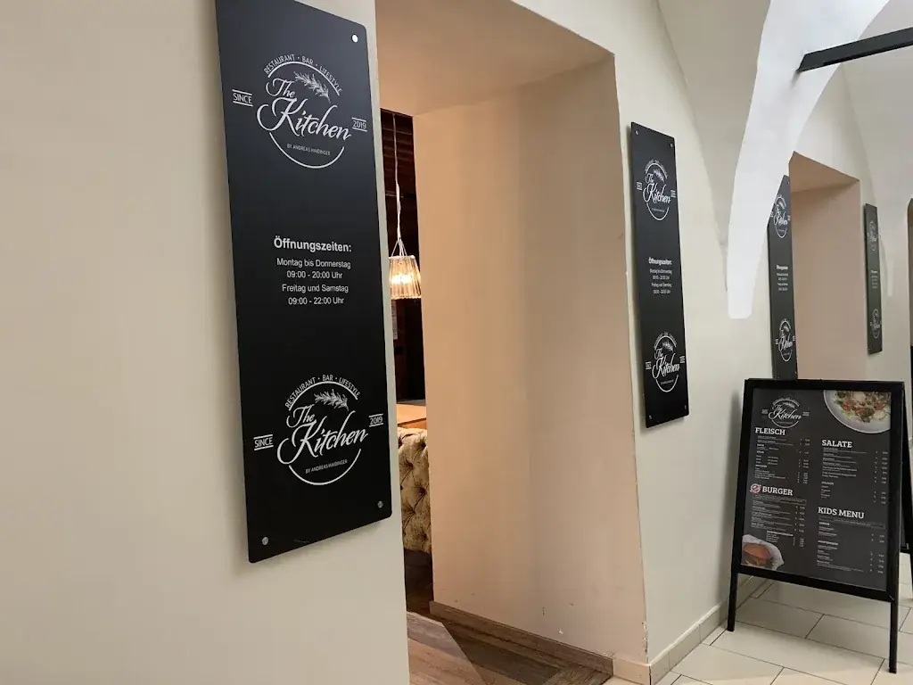 Evi Napetschnig_The Kitchen by Andreas Haidinger_Donawitz_avis