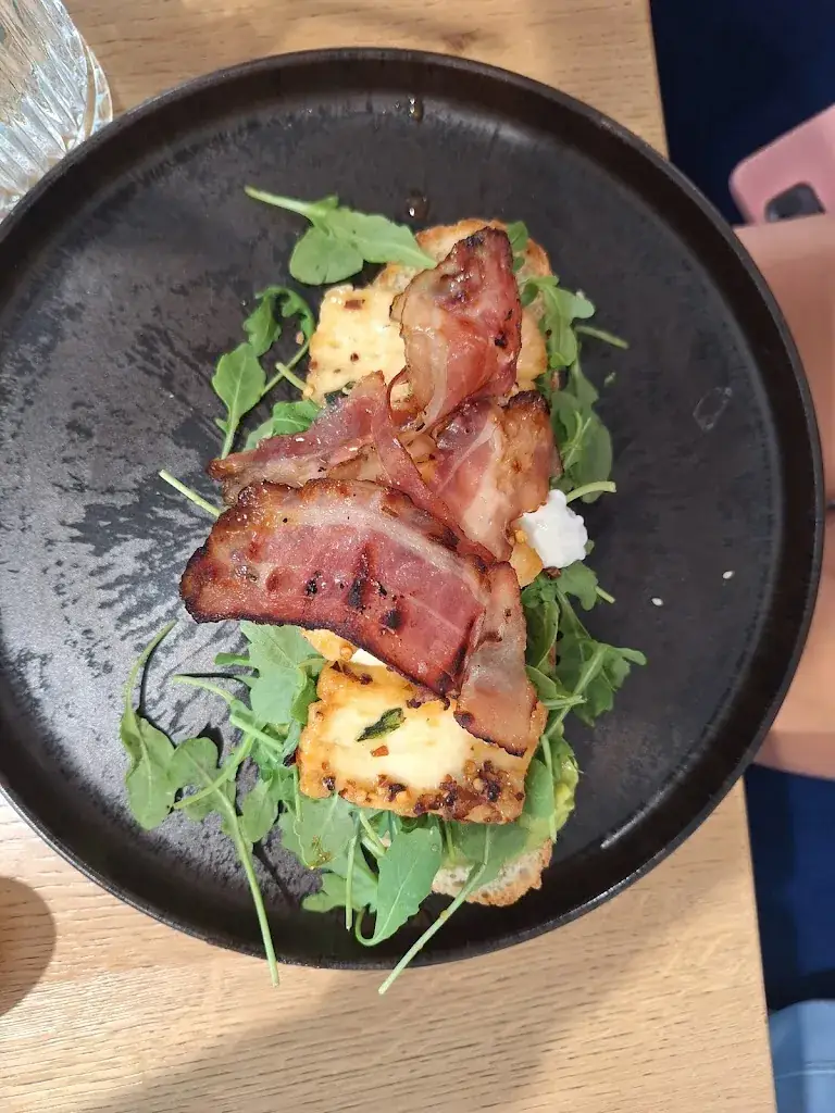 Martina Schneidhofer_Szenerie - Brunch • Lunch_Donawitz_review