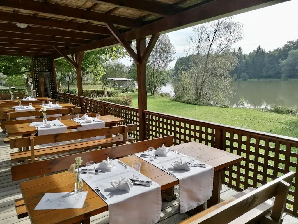 KOI - Kulinarik am Teich restaurant in Badersdorf