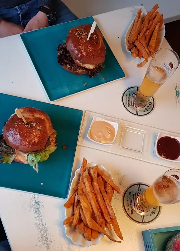 Menu_Roots Burger & more - Thomas Brunner_Donawitz_image_1