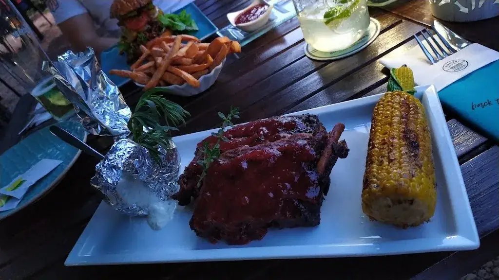 Menu_Roots Burger & more - Thomas Brunner_Donawitz_image_3