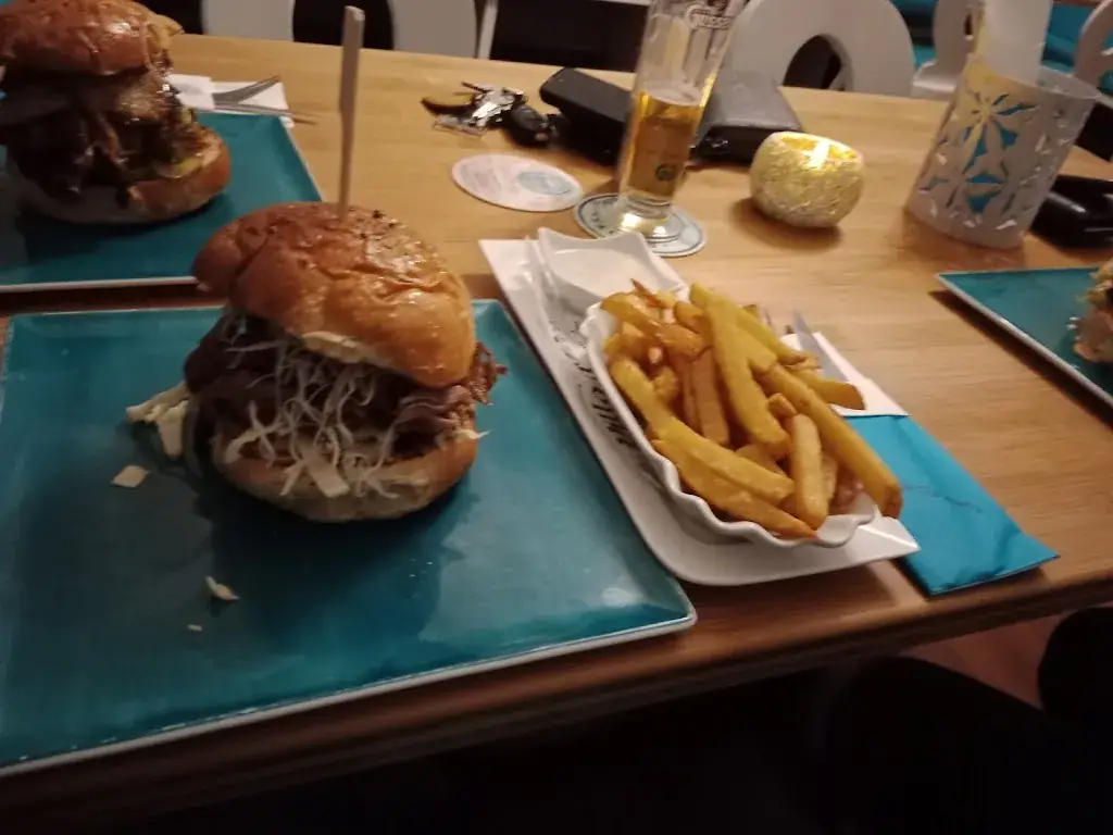 Menu_Roots Burger & more - Thomas Brunner_Donawitz_image_4