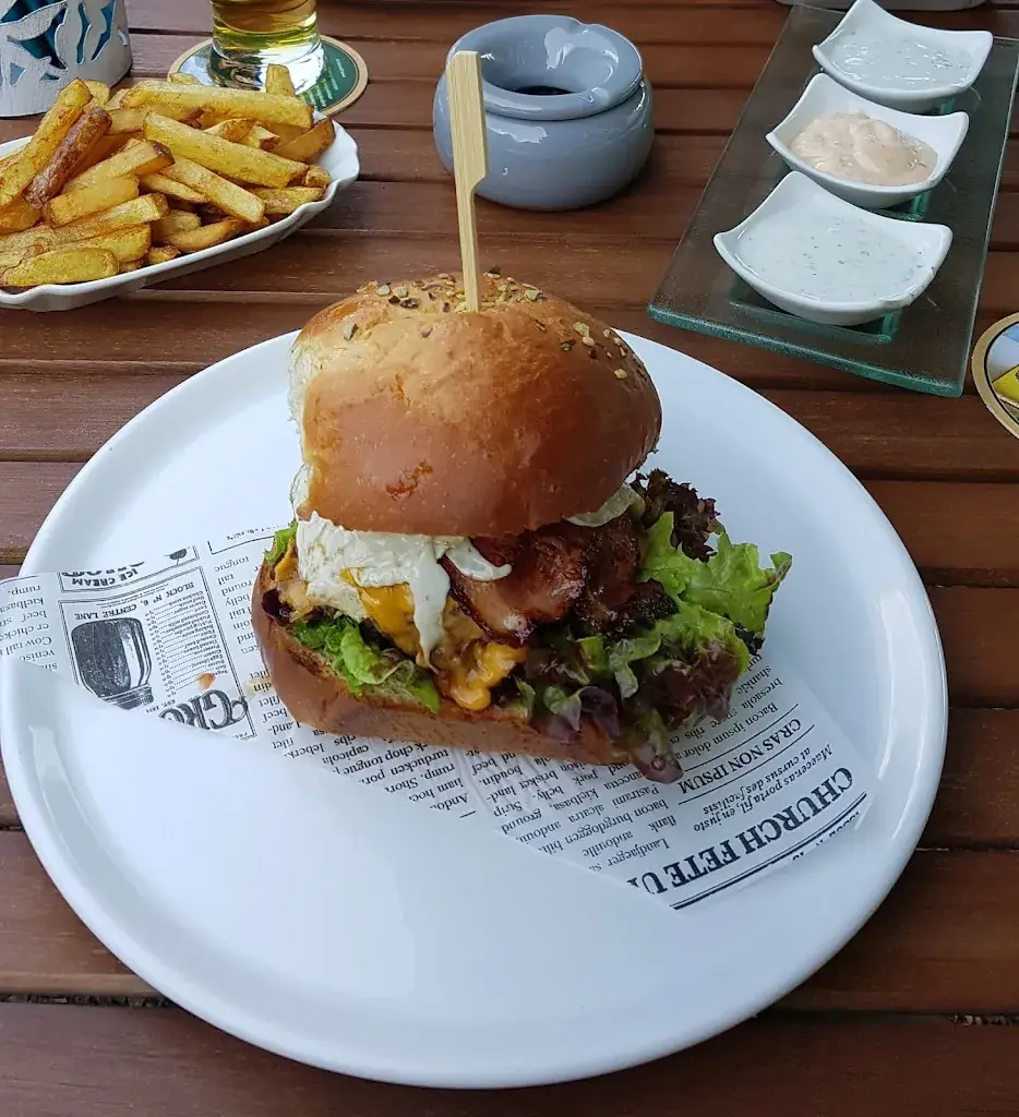 Menu_Roots Burger & more - Thomas Brunner_Donawitz_image_6