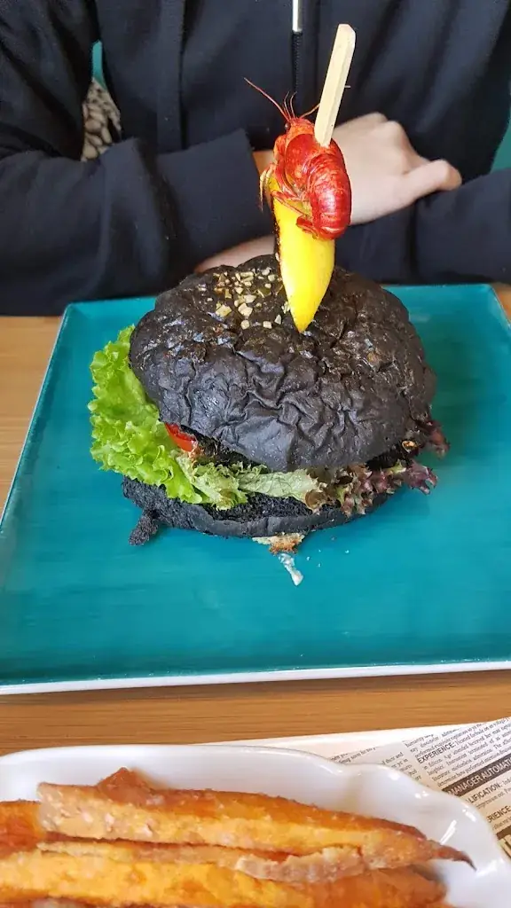 Menu_Roots Burger & more - Thomas Brunner_Donawitz_image_8