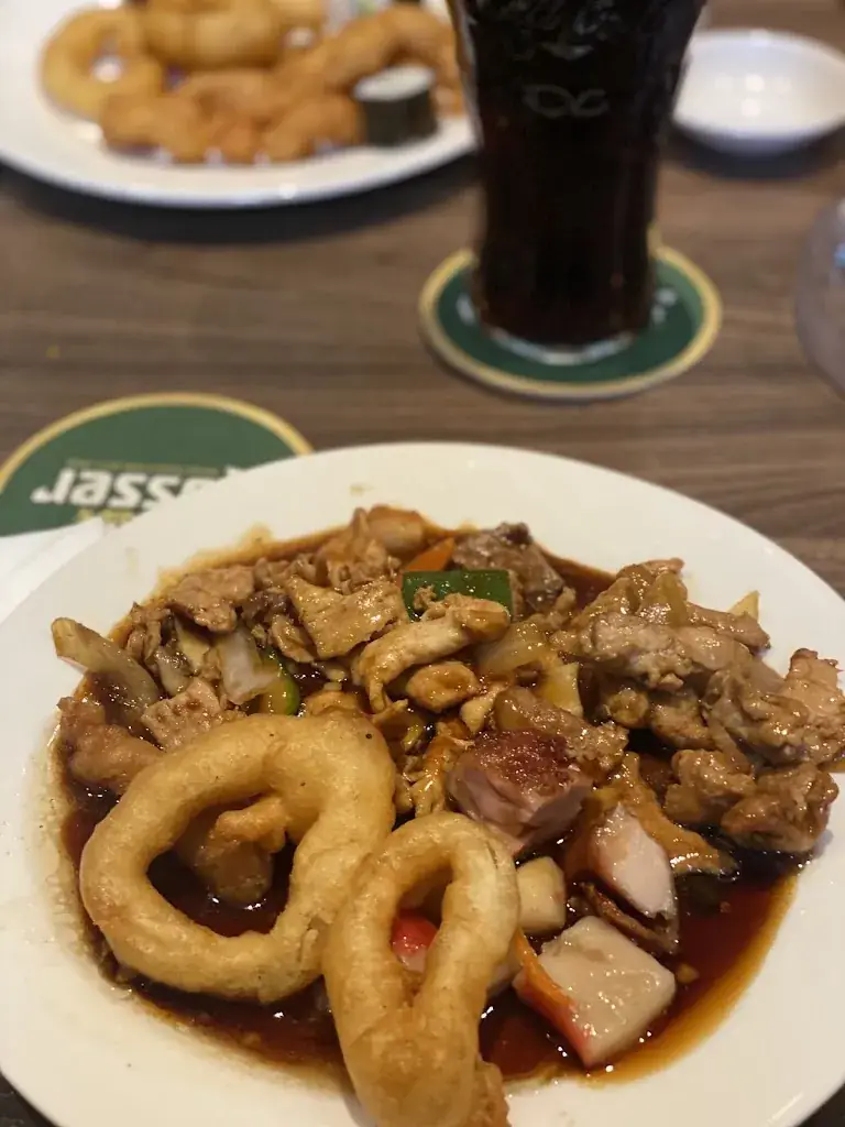 Diana Dovgopol_China Restaurant Sonne_Donawitz_review