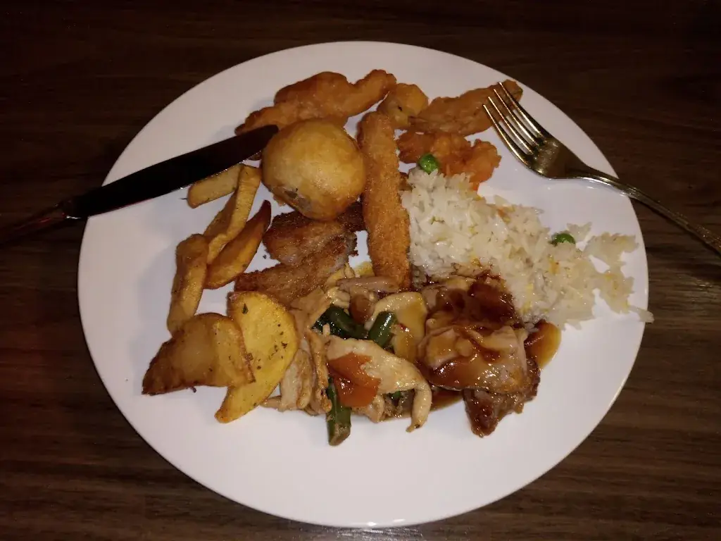 Mohsen Rezaei_China Restaurant Sonne_Donawitz_review