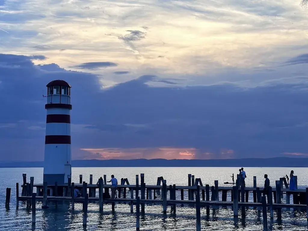 Eduárd Mándy_Sunset-Bar_Podersdorf am See_review
