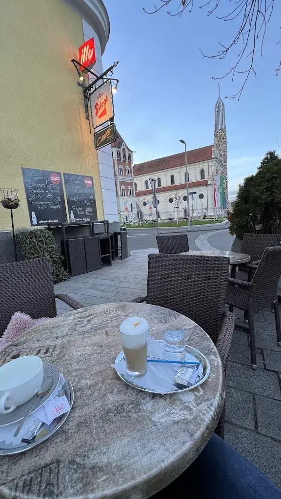 Rashed AlBlewy_Castello_Feldbach_avis