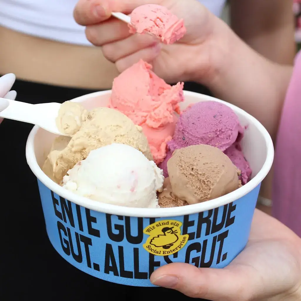 Purkarthofer Eis_Fernitz_slider_image_3