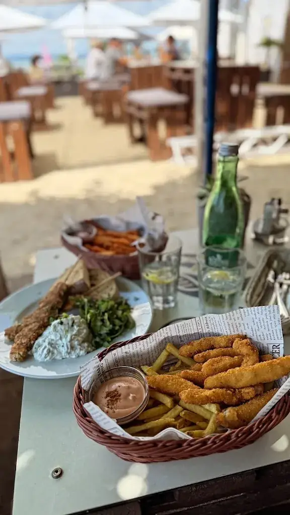 Ákos P-H_BORN TO BEACH CLUB | Podersdorf_Podersdorf am See_avis