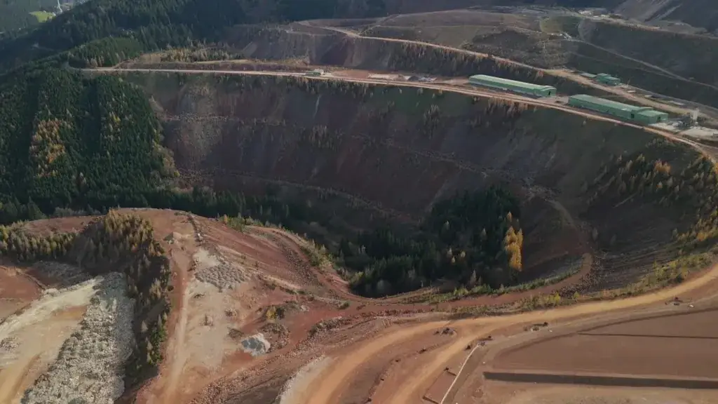 Martin Adams_Erzbergblick_Eisenerz_review