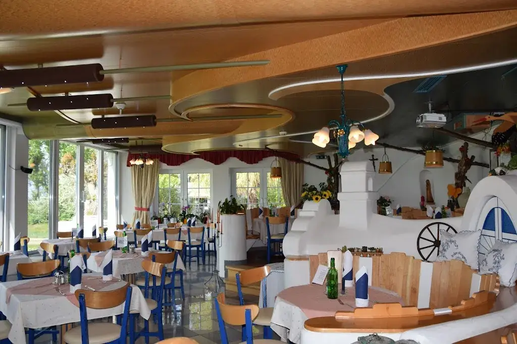 Restaurant-Seehotel Herlinde restaurant in Podersdorf am See