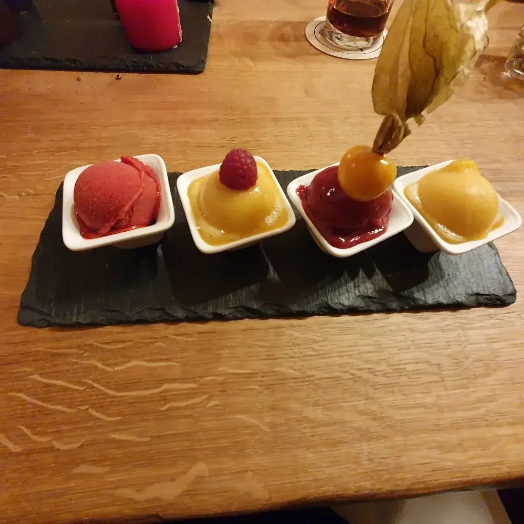 Libby Brodie_Hotel Restaurant 