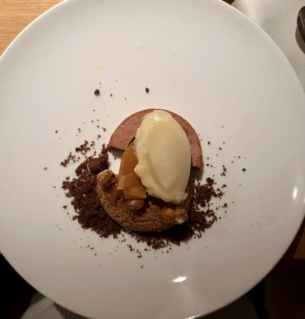 Yevhenii Klymenko_Pinus_Fischbach_recensione