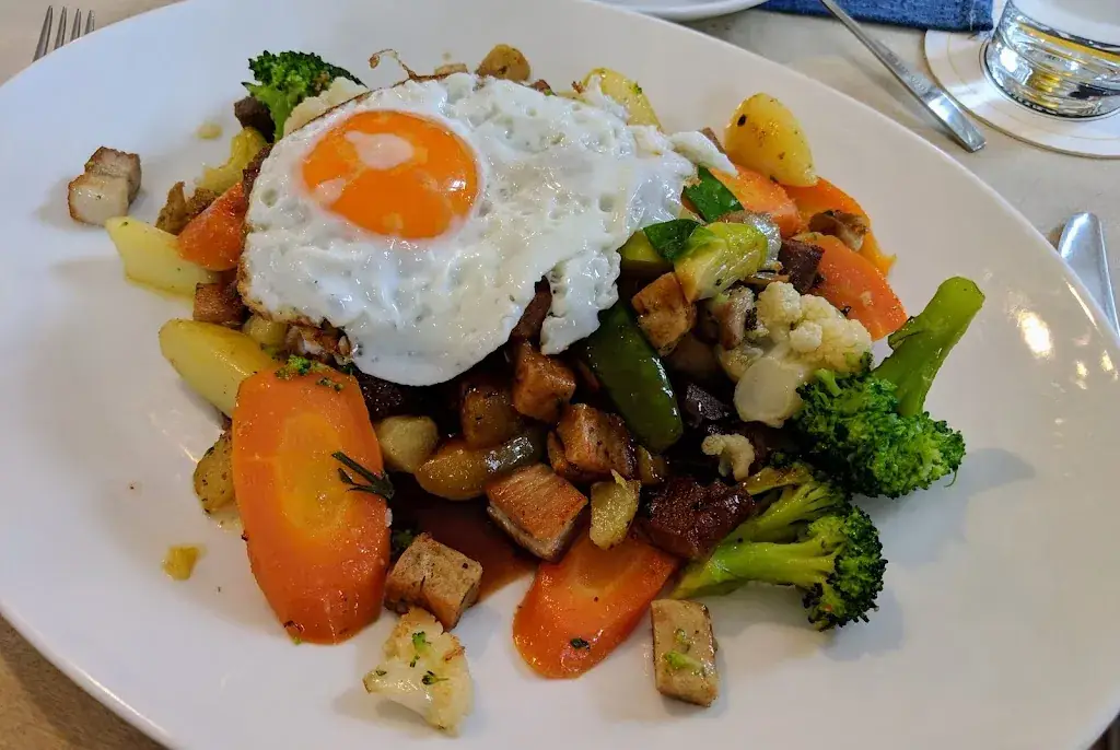 Sarah Heldt_Klosterstüberl Fischbachau_Fischbach_avis