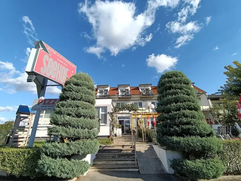 Hotel- Restaurant & Appartements "Seehof" ristorante a Podersdorf am See