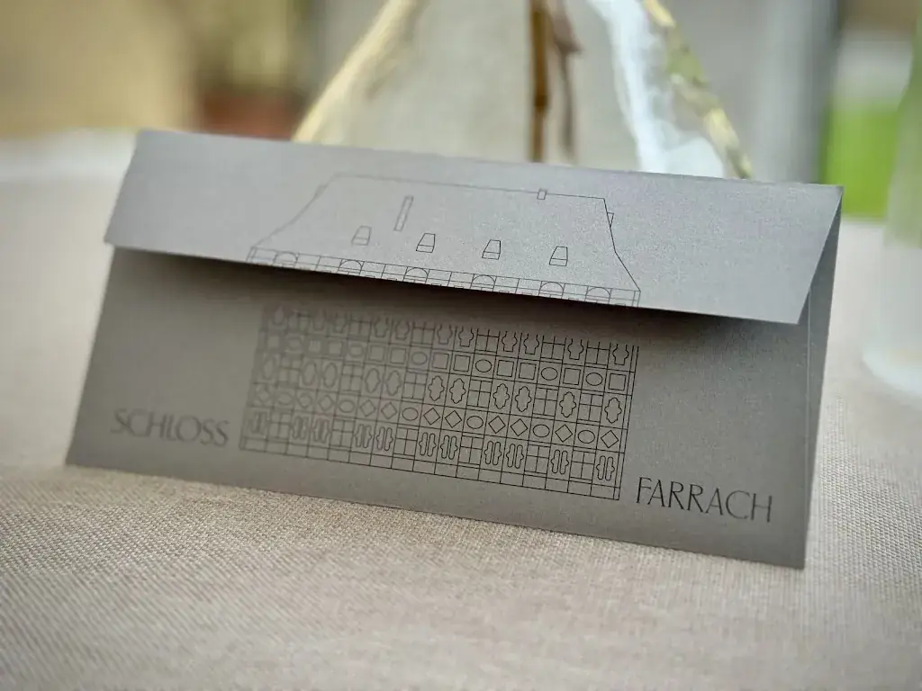 Ernst-Georg Lorinser_Schloss Farrach_Fohnsdorf_recensione