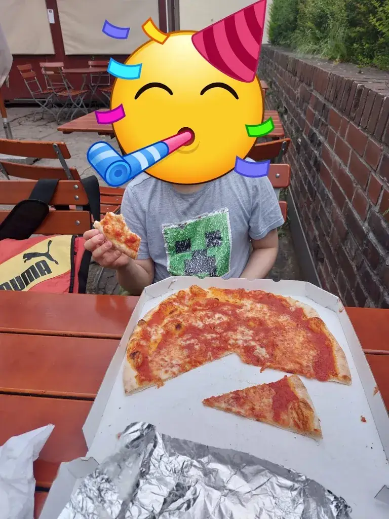 Vivien Vivien_La Piazzetta Friedberg_Friedberg_avis