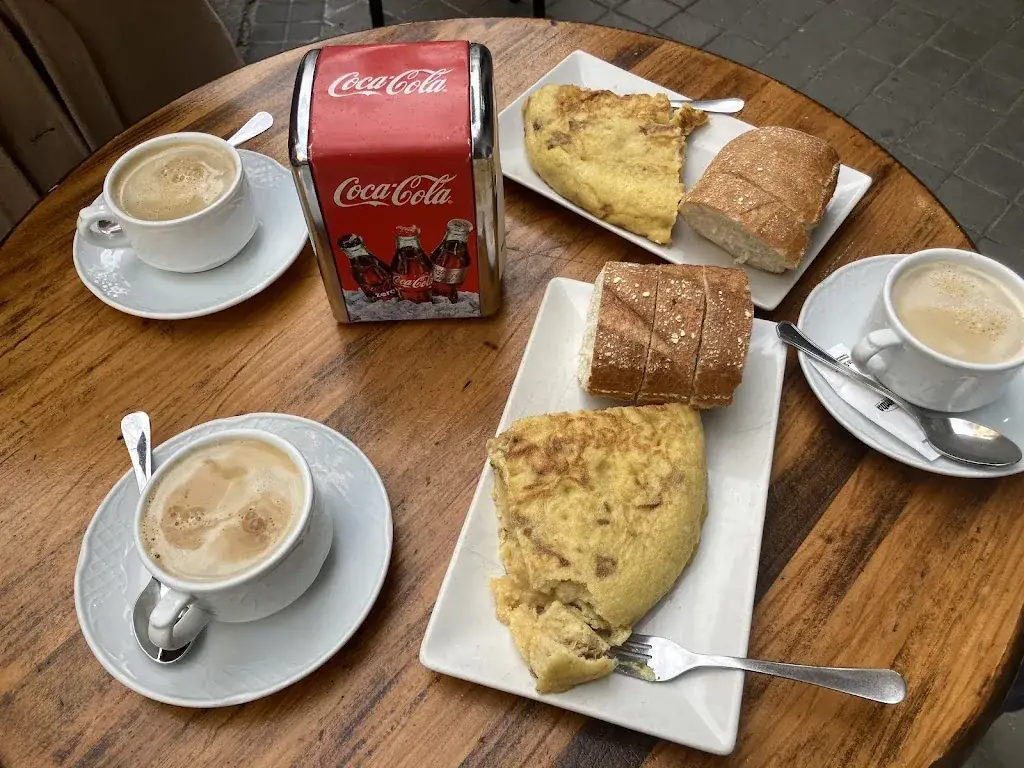 Restaurante Aylagas_Gaal_slider_image_3