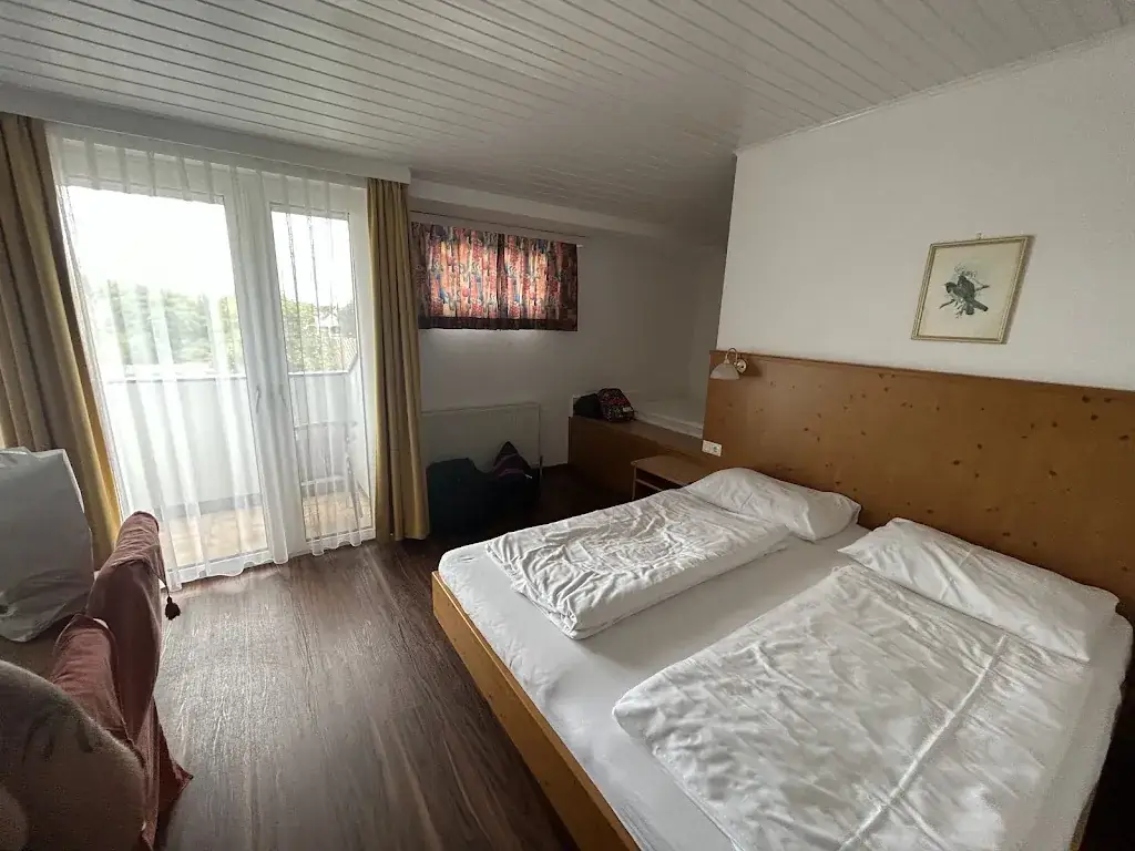 Landgasthof Zur goldenen Traube_Podersdorf am See_slider_image_2