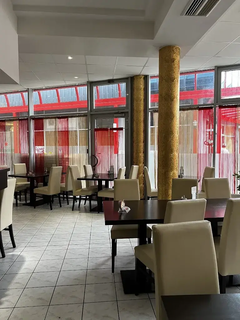 Natalia Filvarova_Mini Wok_Flatschach_recensione