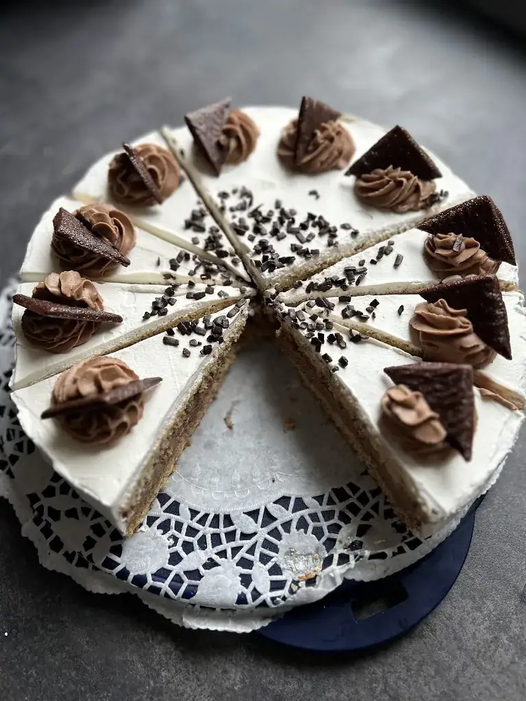 Menu_Zum Hauser Cafe / Hofladen / Restaurant_Flatschach_immagine_7