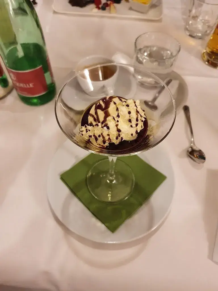 Wilfried Schadenboeck_K.U.K. Wirtshaus_Flatschach_review