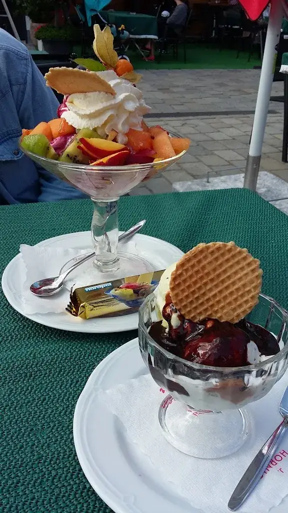 Katarína Garajová_Café Aufschlager_Frohnleiten_avis