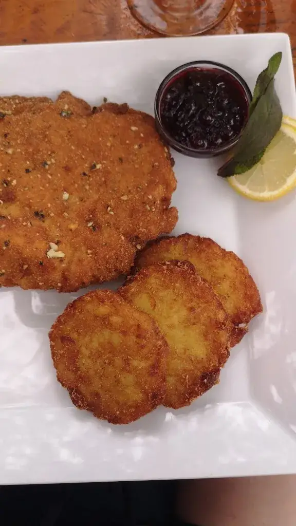 Maren Pauli_Gasthaus Sandwirt_Frohnleiten_avis