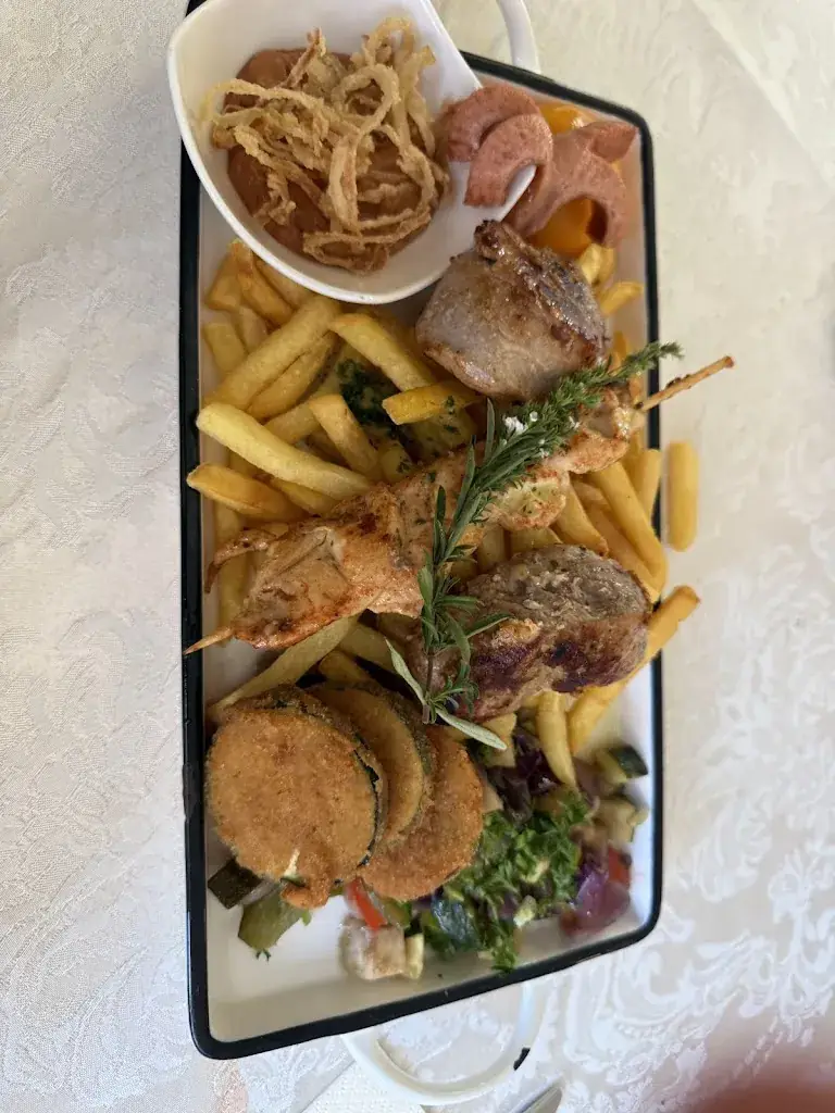 Hirsch Kuh Junior 1245_Gasthof Leber / Inhaber: Petra Dampfhofer_Glojach_recensione