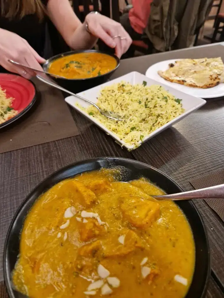 Elizabeth Wilson_Curry Masala Restaurante Hindú_Garanas_recensione