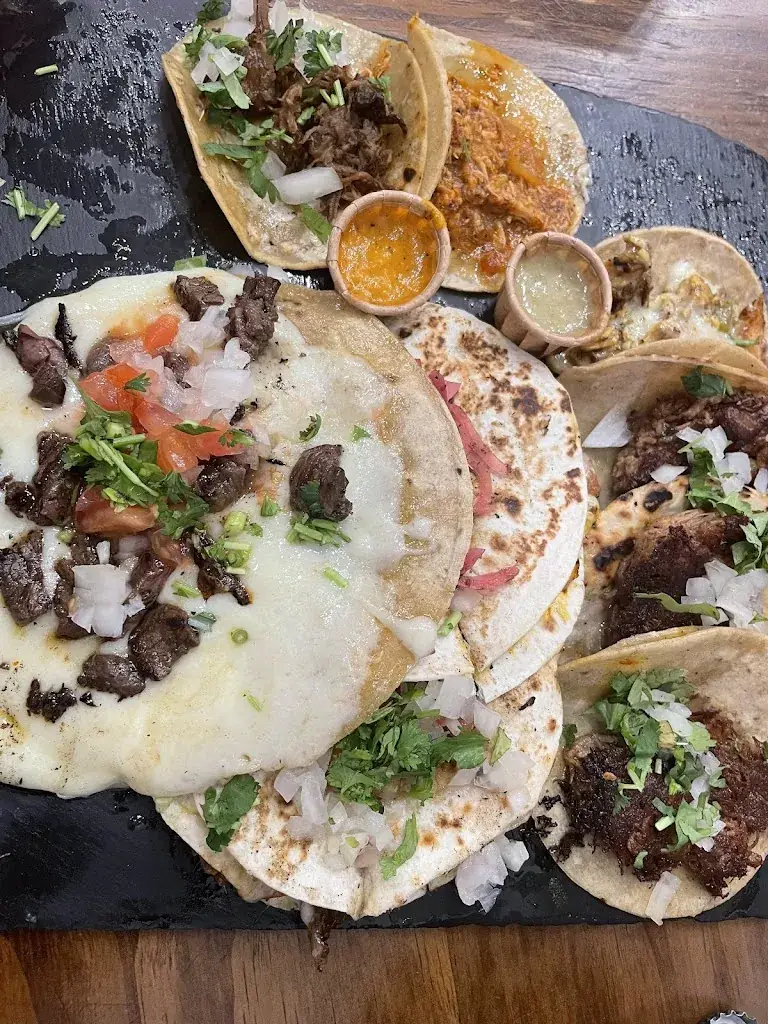 Tiki Taco_Garanas_slider_image_3