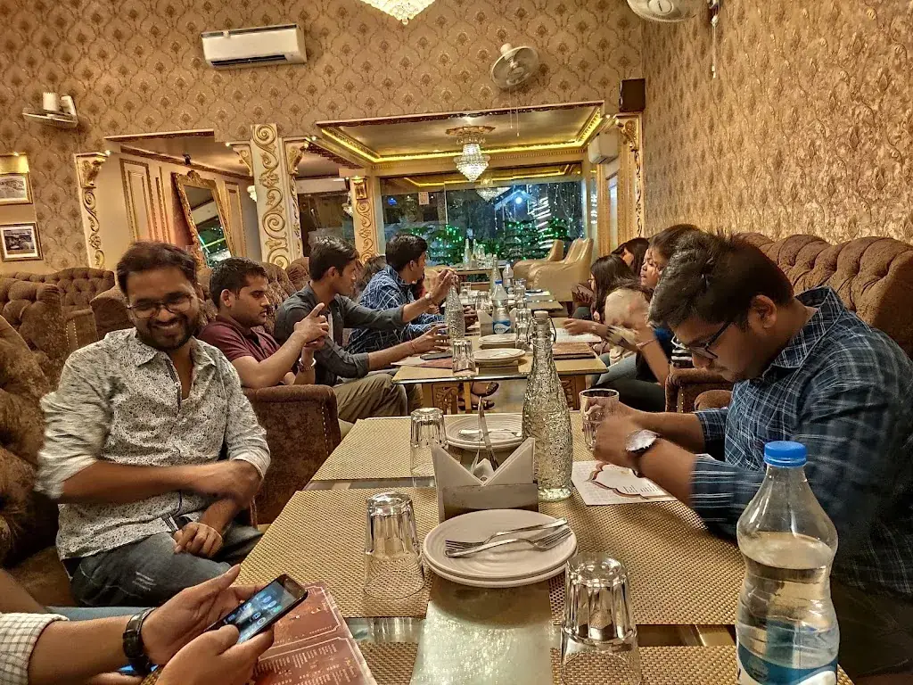 StarLord Suryavanshi_RajGharana: The Heritage Food Villa_Garanas_avis