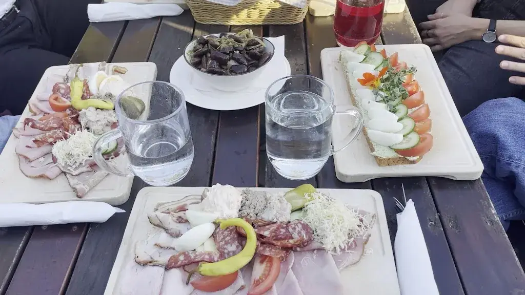 KOLB Purkart Weingut- tavern Schneiderannerl_Gleinstätten_slider_image_2