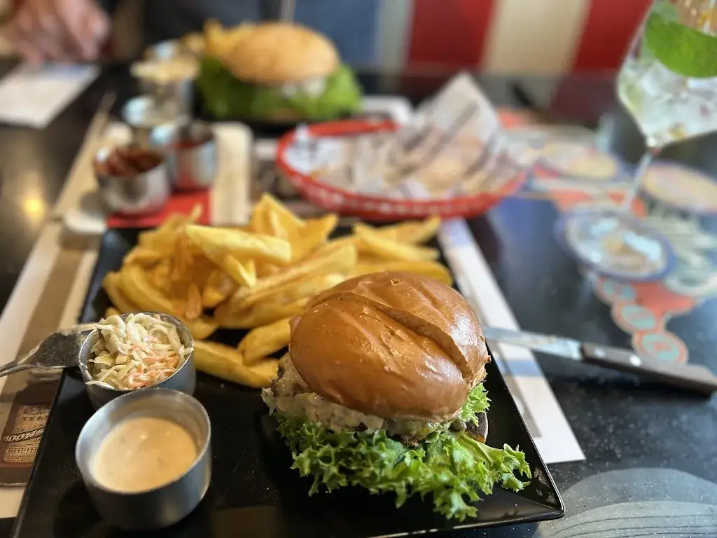 Jess James_True Fellas Diner_Gleisdorf_recensione