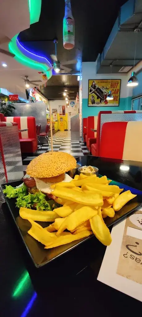 Petr Sulc_True Fellas Diner_Gleisdorf_recensione