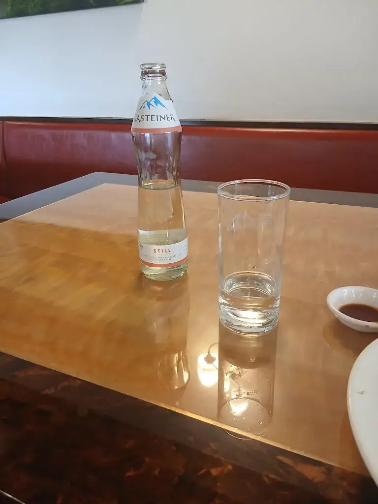 Manuela Radutiu_Restaurant Hong Kong_Politischer Bezirk Oberwart_review