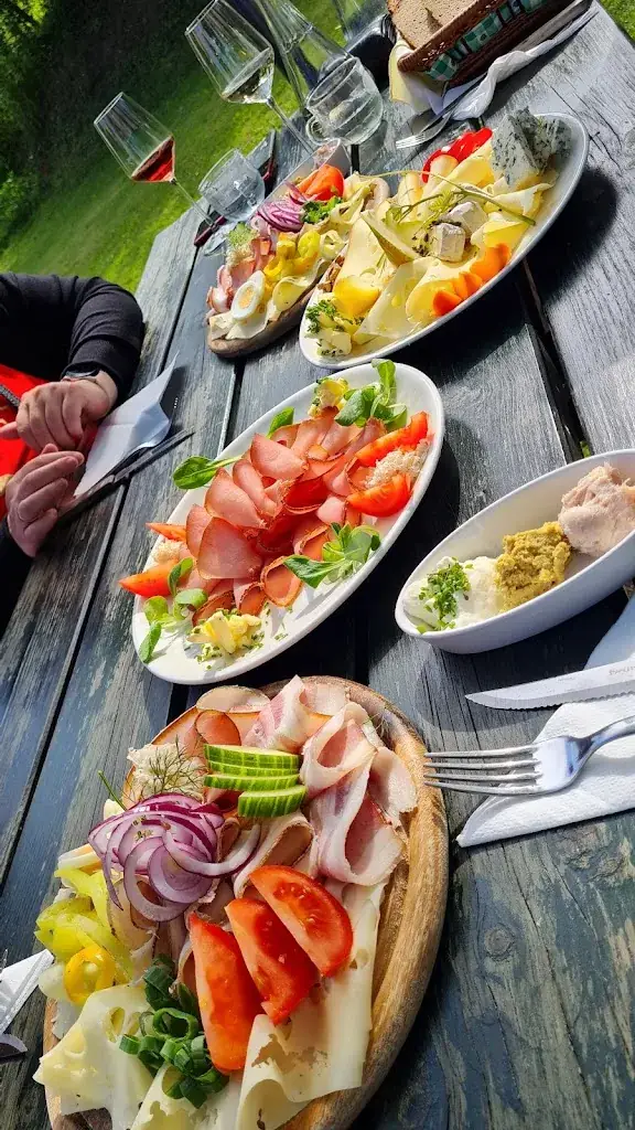 Menu_Buschenschank Weingartschlögl_Greisdorf_image_1