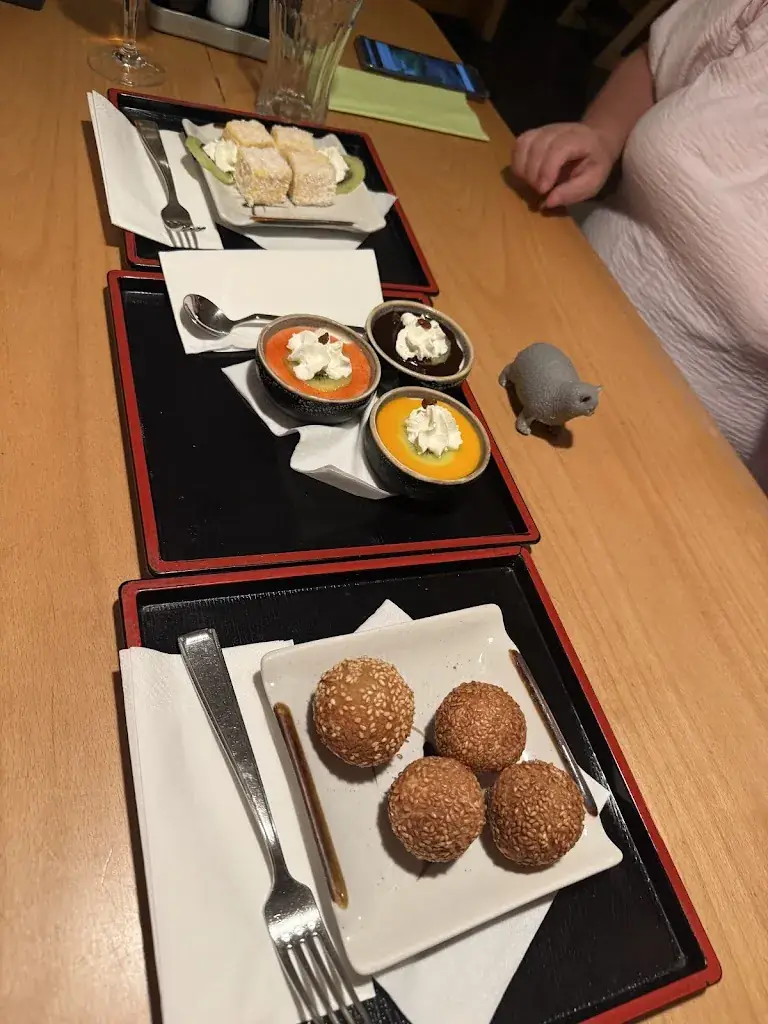 Elfa Lejniece_MOMIJI_Geidorf_review