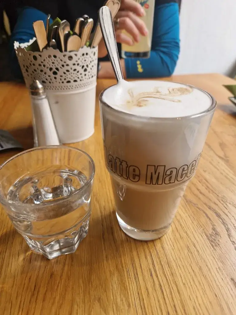 Tamás Kovács_PARKS Bio Fairtrade Coffee & Shop_Geidorf_review