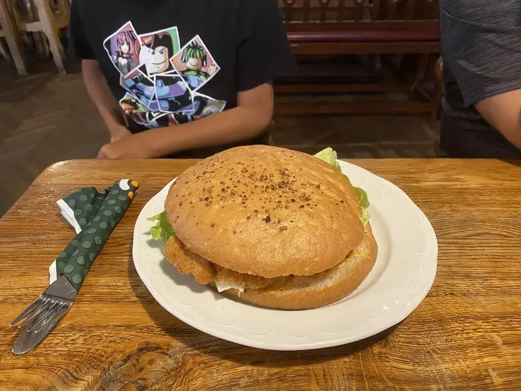 Jessica Lopez_3 Goldene Kugeln_Geidorf_review